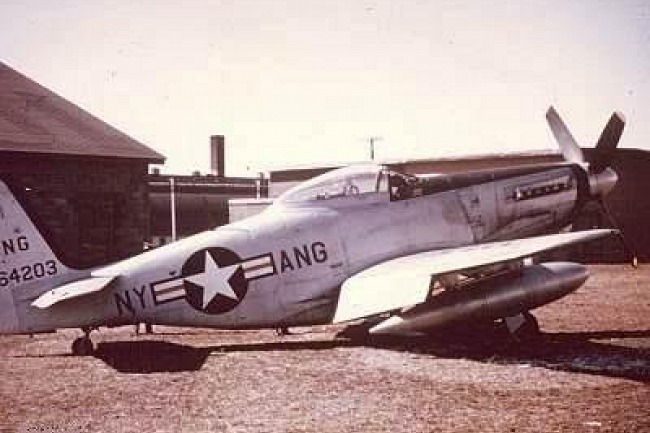 P-51 Survivor 44-64203 