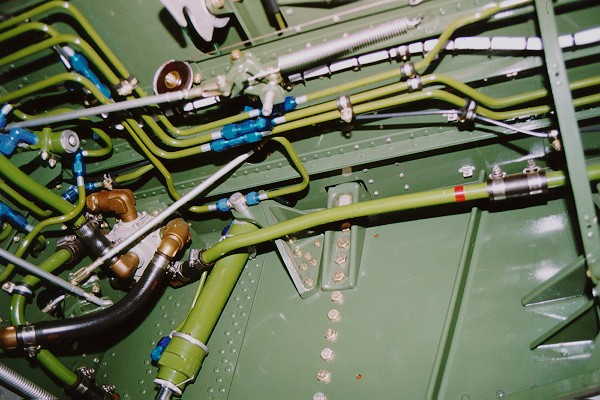 44-84786_04670_cf1.jpg